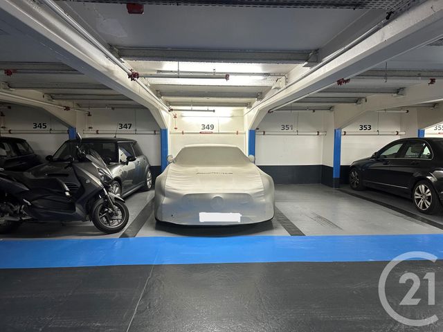 parking à louer - 11.0 m2 - PARIS - 75017 - ILE-DE-FRANCE - Century 21 Victor Hugo - Trocadéro