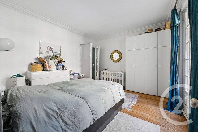 Appartement F3 à vendre - 3 pièces - 83.11 m2 - PARIS - 75018 - ILE-DE-FRANCE - Century 21 Victor Hugo - Trocadéro