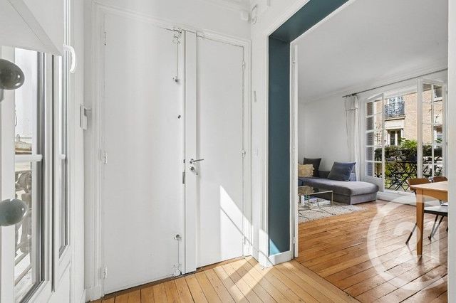 Appartement F3 à vendre - 3 pièces - 83.11 m2 - PARIS - 75018 - ILE-DE-FRANCE - Century 21 Victor Hugo - Trocadéro