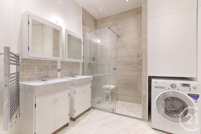 Appartement T4 à vendre - 4 pièces - 142.86 m2 - PARIS - 75008 - ILE-DE-FRANCE - Century 21 Victor Hugo - Trocadéro