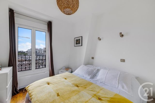 Afficher la photo en grand Appartement F4 à vendre - 4 pièces - 65.2 m2 - NEUILLY SUR SEINE - 92 - ILE-DE-FRANCE - Century 21 Victor Hugo - Trocadéro