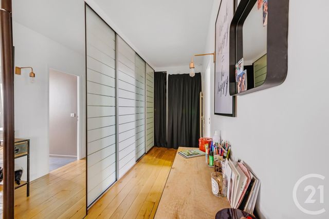 Afficher la photo en grand Appartement F4 à vendre - 4 pièces - 65.2 m2 - NEUILLY SUR SEINE - 92 - ILE-DE-FRANCE - Century 21 Victor Hugo - Trocadéro