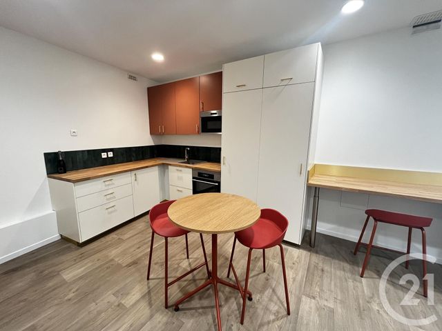 Appartement Local à louer - 3 pièces - 60.11 m2 - PARIS - 75016 - ILE-DE-FRANCE - Century 21 Victor Hugo - Trocadéro