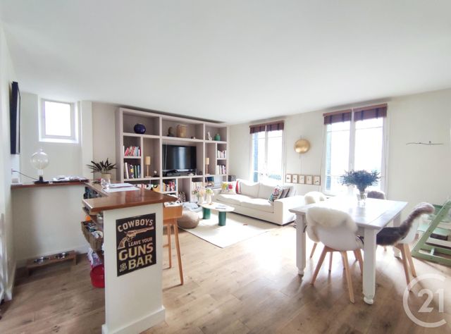Appartement F2 à louer - 2 pièces - 76.39 m2 - PARIS - 75016 - ILE-DE-FRANCE - Century 21 Victor Hugo - Trocadéro