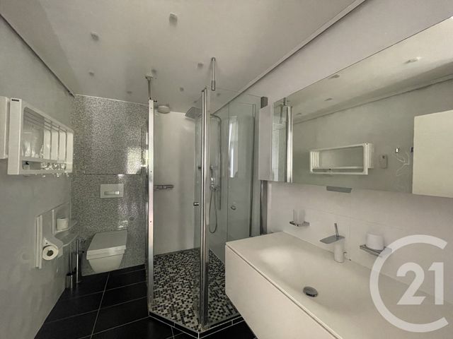 Afficher la photo en grand Appartement F3 à louer - 3 pièces - 90.04 m2 - PARIS - 75016 - ILE-DE-FRANCE - Century 21 Victor Hugo - Trocadéro