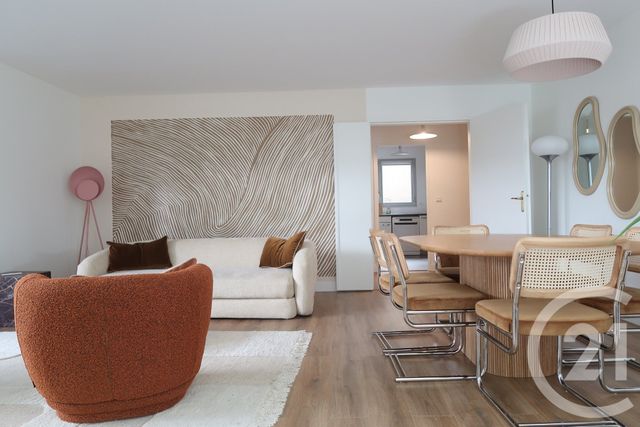 Appartement F4 à louer - 4 pièces - 109.0 m2 - PARIS - 75009 - ILE-DE-FRANCE - Century 21 Victor Hugo - Trocadéro