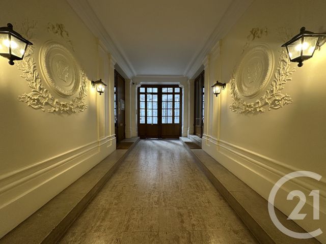 Appartement F2 à louer - 2 pièces - 27.07 m2 - PARIS - 75016 - ILE-DE-FRANCE - Century 21 Victor Hugo - Trocadéro