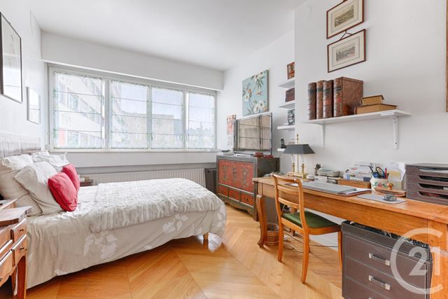 Afficher la photo en grand Appartement F3 à vendre - 3 pièces - 119.75 m2 - PARIS - 75016 - ILE-DE-FRANCE - Century 21 Victor Hugo - Trocadéro
