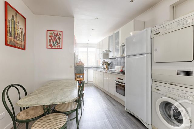 Afficher la photo en grand Appartement F3 à vendre - 3 pièces - 119.75 m2 - PARIS - 75016 - ILE-DE-FRANCE - Century 21 Victor Hugo - Trocadéro