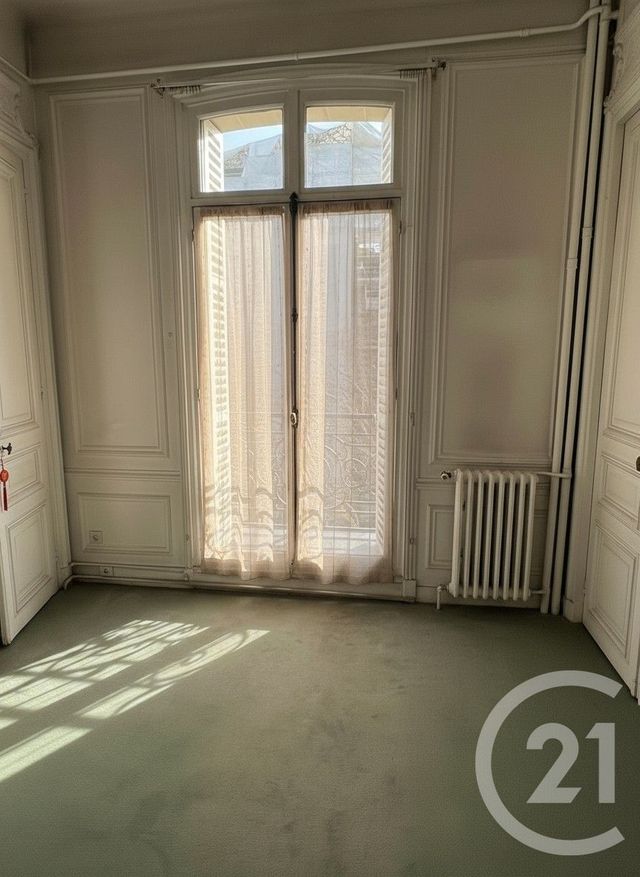Appartement F2 à vendre - 2 pièces - 59.36 m2 - PARIS - 75008 - ILE-DE-FRANCE - Century 21 Victor Hugo - Trocadéro