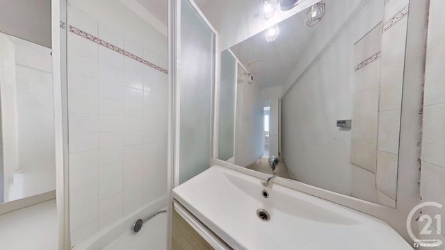 Afficher la photo en grand Appartement F3 à vendre - 3 pièces - 60.03 m2 - PARIS - 75009 - ILE-DE-FRANCE - Century 21 Victor Hugo - Trocadéro