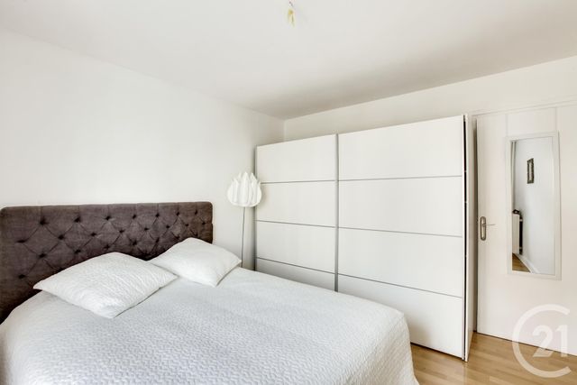 Afficher la photo en grand Appartement F3 à vendre - 3 pièces - 60.03 m2 - PARIS - 75009 - ILE-DE-FRANCE - Century 21 Victor Hugo - Trocadéro