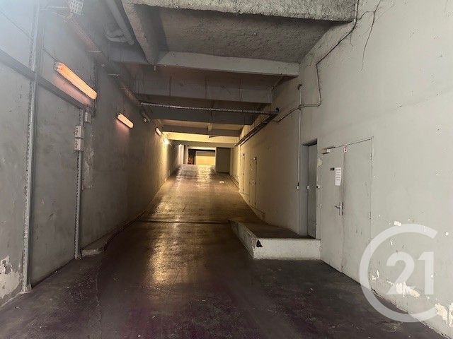 parking à vendre - 10.0 m2 - PARIS - 75009 - ILE-DE-FRANCE - Century 21 Victor Hugo - Trocadéro