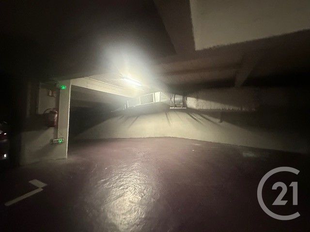 parking à vendre - 10.0 m2 - PARIS - 75009 - ILE-DE-FRANCE - Century 21 Victor Hugo - Trocadéro