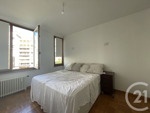 Afficher la photo en grand Appartement F4 à vendre - 4 pièces - 91.08 m2 - PARIS - 75016 - ILE-DE-FRANCE - Century 21 Victor Hugo - Trocadéro