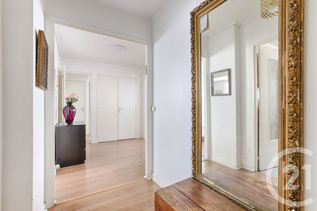 Afficher la photo en grand Appartement F3 à vendre - 3 pièces - 80.77 m2 - PARIS - 75016 - ILE-DE-FRANCE - Century 21 Victor Hugo - Trocadéro