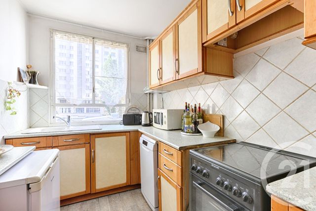 Afficher la photo en grand Appartement F3 à vendre - 3 pièces - 80.77 m2 - PARIS - 75016 - ILE-DE-FRANCE - Century 21 Victor Hugo - Trocadéro