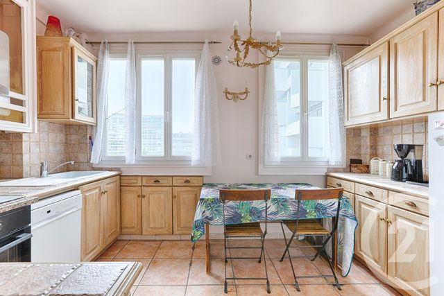 Appartement F7 à vendre - 7 pièces - 154.37 m2 - PARIS - 75015 - ILE-DE-FRANCE - Century 21 Victor Hugo - Trocadéro