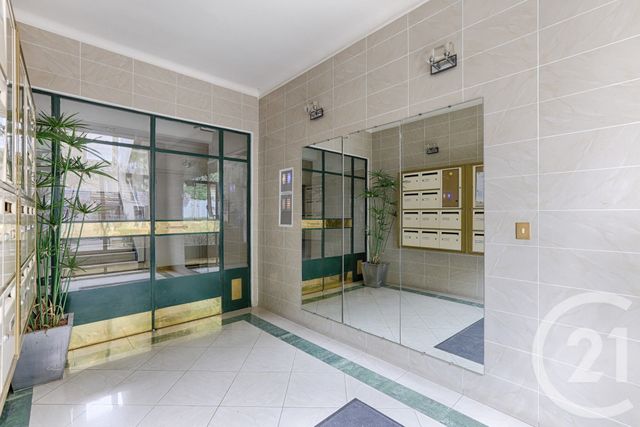 Afficher la photo en grand Appartement F7 à vendre - 7 pièces - 154.37 m2 - PARIS - 75015 - ILE-DE-FRANCE - Century 21 Victor Hugo - Trocadéro