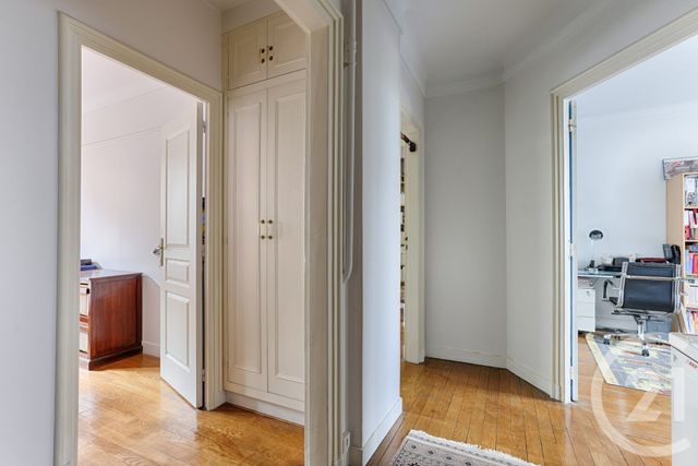 Afficher la photo en grand Appartement F7 à vendre - 7 pièces - 154.37 m2 - PARIS - 75015 - ILE-DE-FRANCE - Century 21 Victor Hugo - Trocadéro
