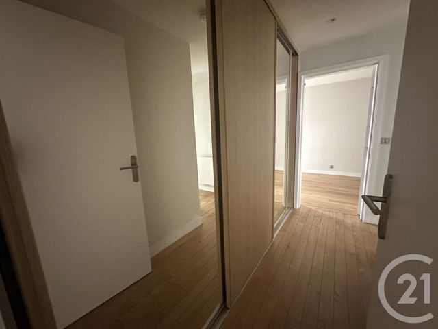 Appartement F4 à louer - 4 pièces - 113.0 m2 - PARIS - 75009 - ILE-DE-FRANCE - Century 21 Victor Hugo - Trocadéro