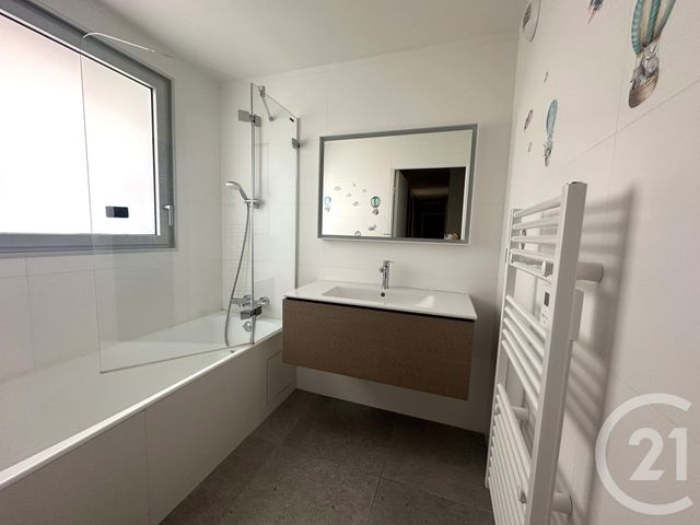 Appartement F4 à louer - 4 pièces - 113.0 m2 - PARIS - 75009 - ILE-DE-FRANCE - Century 21 Victor Hugo - Trocadéro