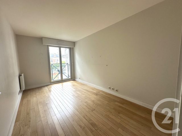 Appartement F4 à louer - 4 pièces - 113.0 m2 - PARIS - 75009 - ILE-DE-FRANCE - Century 21 Victor Hugo - Trocadéro
