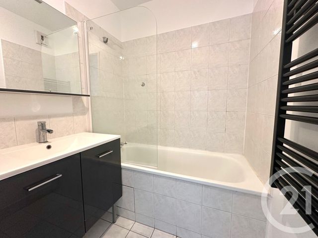 Appartement F2 à louer - 2 pièces - 45.25 m2 - PARIS - 75013 - ILE-DE-FRANCE - Century 21 Victor Hugo - Trocadéro