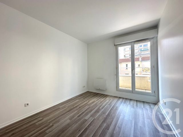 Appartement F2 à louer - 2 pièces - 45.25 m2 - PARIS - 75013 - ILE-DE-FRANCE - Century 21 Victor Hugo - Trocadéro