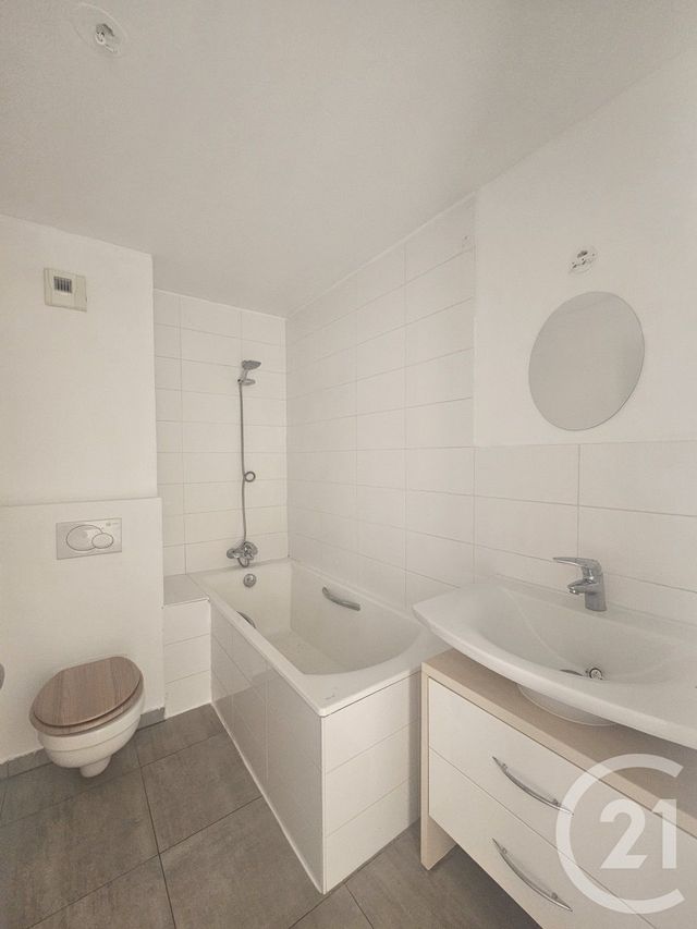 Appartement F3 à louer - 3 pièces - 65.26 m2 - PARIS - 75015 - ILE-DE-FRANCE - Century 21 Victor Hugo - Trocadéro