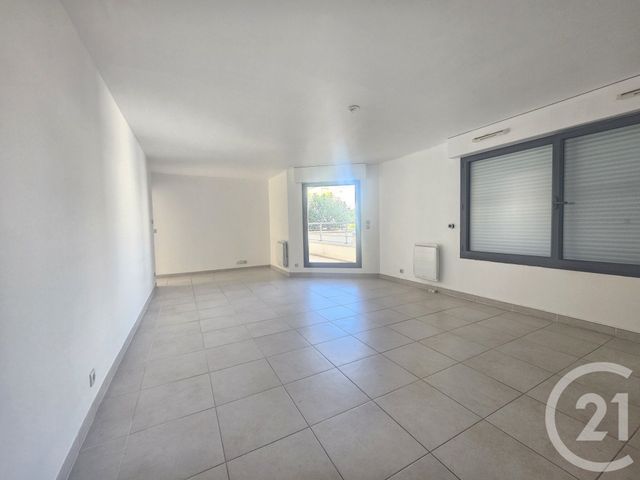 Appartement F3 à louer PARIS