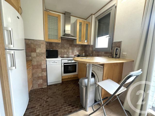 Appartement Studio à louer - 1 pièce - 32.9 m2 - PARIS - 75116 - ILE-DE-FRANCE - Century 21 Victor Hugo - Trocadéro