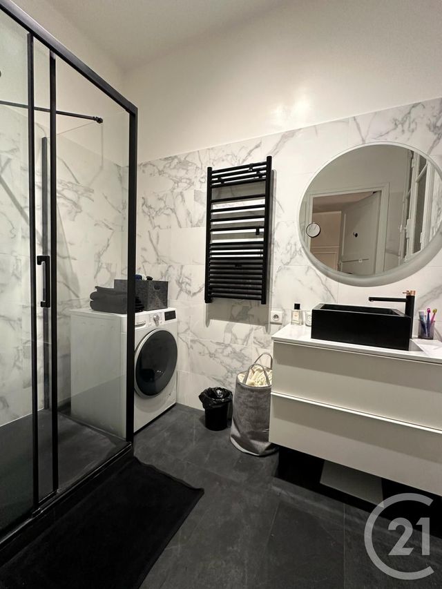 Appartement F2 à vendre - 2 pièces - 46.37 m2 - PARIS - 75016 - ILE-DE-FRANCE - Century 21 Victor Hugo - Trocadéro