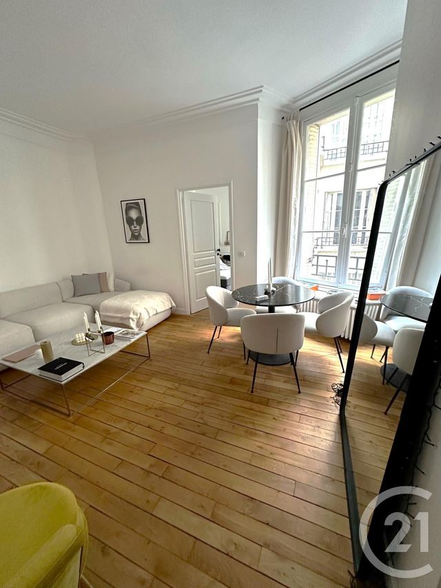 Appartement F2 à vendre - 2 pièces - 46.37 m2 - PARIS - 75016 - ILE-DE-FRANCE - Century 21 Victor Hugo - Trocadéro
