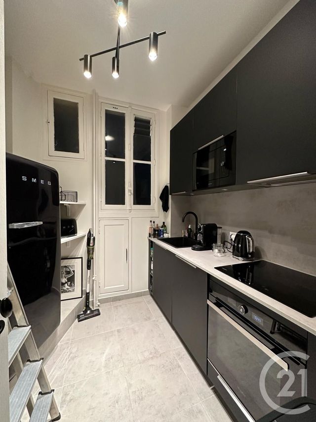 Appartement F2 à vendre - 2 pièces - 46.37 m2 - PARIS - 75016 - ILE-DE-FRANCE - Century 21 Victor Hugo - Trocadéro