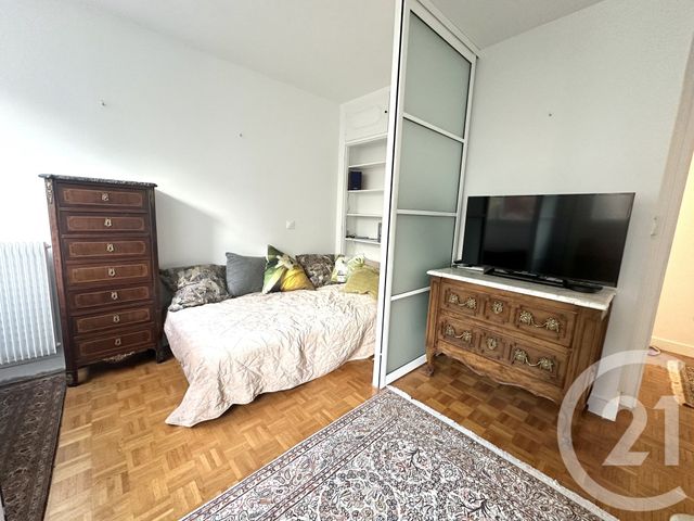 Appartement Studio à louer PARIS