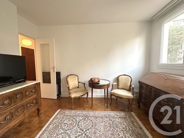 Appartement Studio à louer - 1 pièce - 28.29 m2 - PARIS - 75016 - ILE-DE-FRANCE - Century 21 Victor Hugo - Trocadéro