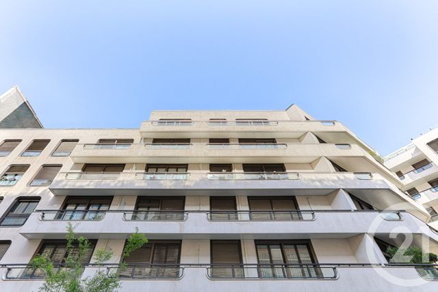 Afficher la photo en grand Appartement F1 à louer - 1 pièce - 32.5 m2 - PARIS - 75016 - ILE-DE-FRANCE - Century 21 Victor Hugo - Trocadéro