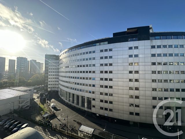 Afficher la photo en grand Appartement Studio à louer - 1 pièce - 14.93 m2 - PARIS - 75016 - ILE-DE-FRANCE - Century 21 Victor Hugo - Trocadéro