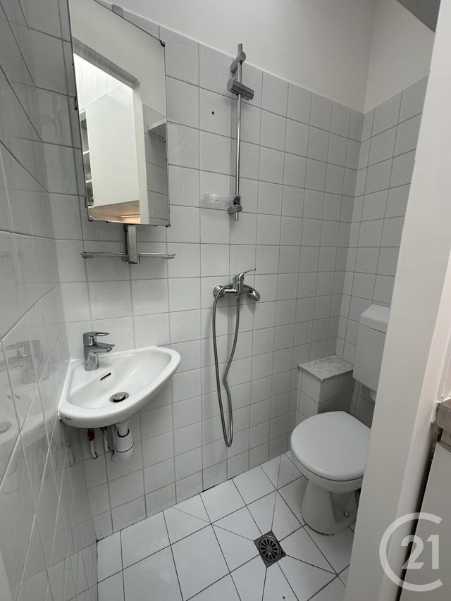 Afficher la photo en grand Appartement Studio à louer - 1 pièce - 14.93 m2 - PARIS - 75016 - ILE-DE-FRANCE - Century 21 Victor Hugo - Trocadéro