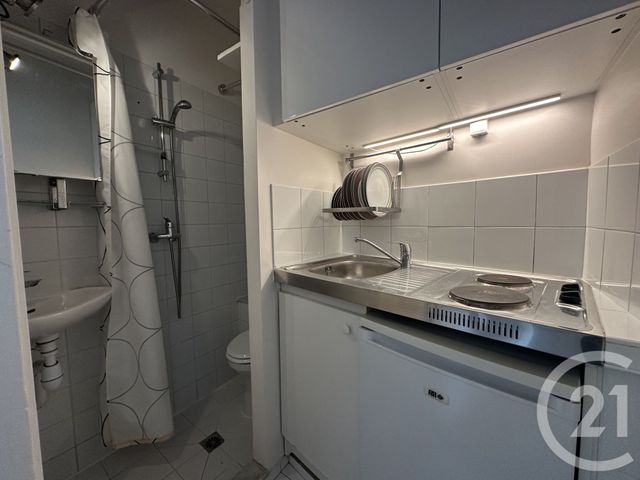 Afficher la photo en grand Appartement Studio à louer - 1 pièce - 14.93 m2 - PARIS - 75016 - ILE-DE-FRANCE - Century 21 Victor Hugo - Trocadéro