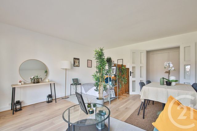 Appartement F1 à vendre - 1 pièce - 46.0 m2 - PARIS - 75015 - ILE-DE-FRANCE - Century 21 Victor Hugo - Trocadéro