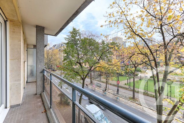 Appartement F1 à vendre - 1 pièce - 46.0 m2 - PARIS - 75015 - ILE-DE-FRANCE - Century 21 Victor Hugo - Trocadéro