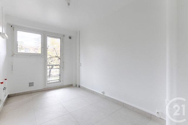 Appartement F1 à vendre - 1 pièce - 46.0 m2 - PARIS - 75015 - ILE-DE-FRANCE - Century 21 Victor Hugo - Trocadéro