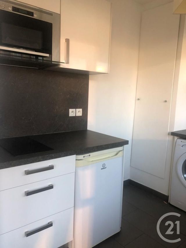 Appartement F1 à louer - 1 pièce - 31.5 m2 - PARIS - 75012 - ILE-DE-FRANCE - Century 21 Victor Hugo - Trocadéro