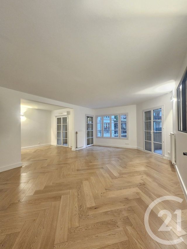 Appartement F4 à louer - 4 pièces - 84.02 m2 - COURBEVOIE - 92 - ILE-DE-FRANCE - Century 21 Victor Hugo - Trocadéro