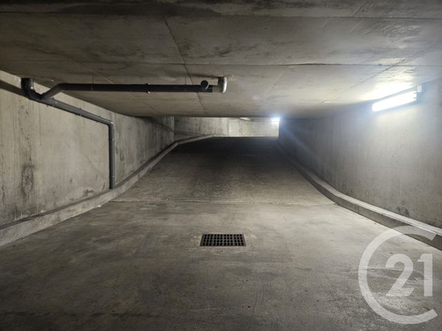 Appartement F4 à louer - 4 pièces - 84.02 m2 - COURBEVOIE - 92 - ILE-DE-FRANCE - Century 21 Victor Hugo - Trocadéro