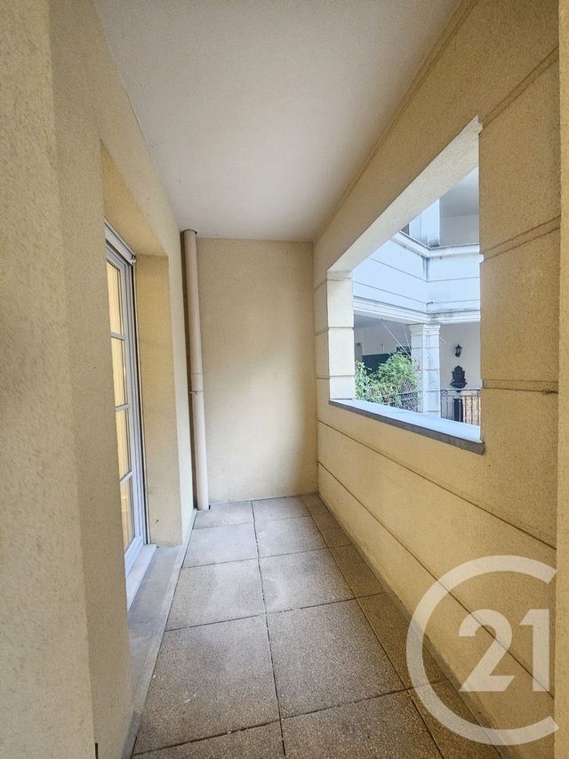 Appartement F4 à louer - 4 pièces - 84.02 m2 - COURBEVOIE - 92 - ILE-DE-FRANCE - Century 21 Victor Hugo - Trocadéro