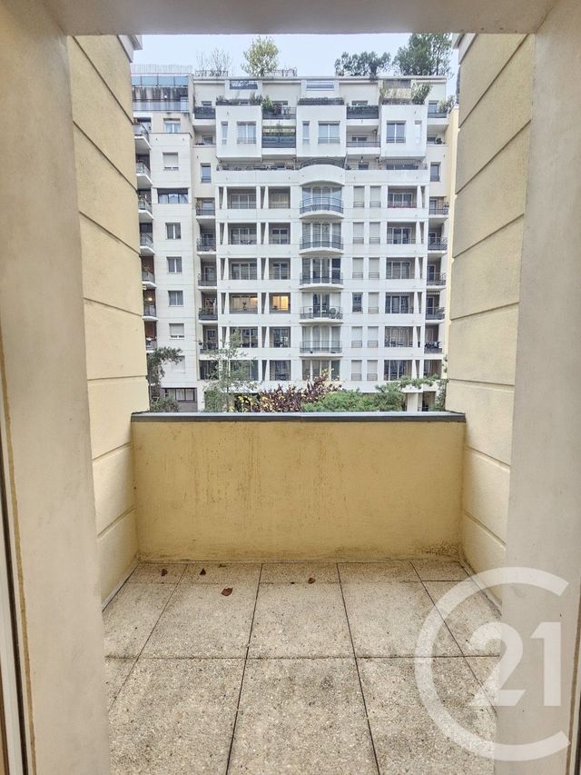 Appartement F4 à louer - 4 pièces - 84.02 m2 - COURBEVOIE - 92 - ILE-DE-FRANCE - Century 21 Victor Hugo - Trocadéro