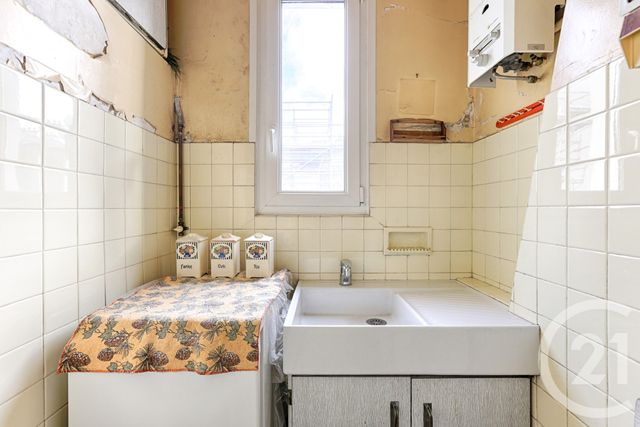 Appartement F2 à vendre - 2 pièces - 33.89 m2 - PARIS - 75016 - ILE-DE-FRANCE - Century 21 Victor Hugo - Trocadéro